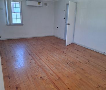 ONE WEEK FREE RENT !!! - Photo 2