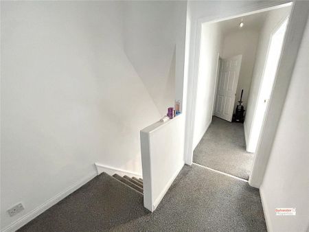 3 bedroom terraced house to rent - Photo 5