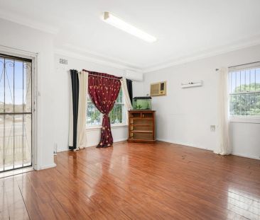 Home For Rent - Photo 3