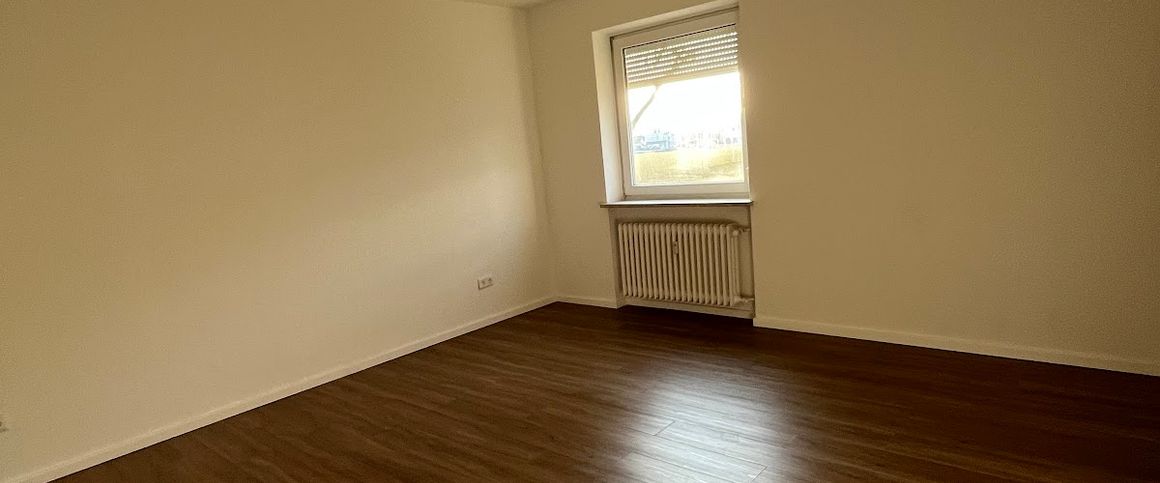 ab 01.04. - Große 3-Zimmer-Wohnung in Kirchseeon-Eglharting - Photo 1