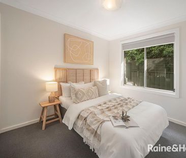 Central Convenience & Easy Living - Photo 3