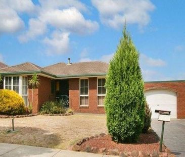 Spacious Family Home in Prime Location - Photo 3