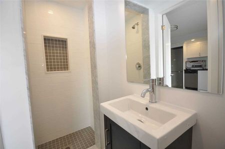 For Lease - 3465 Lake Shore Boulevard Unit# 5, Toronto, Ontario - Photo 4