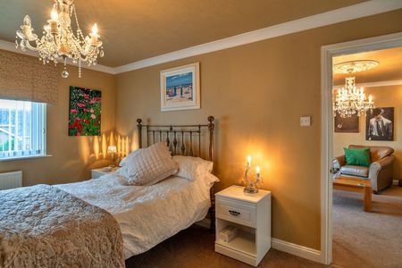 King Edward Crescent - Photo 5