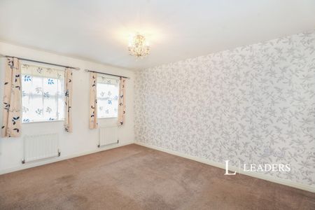 6 bedroom detached to rent Naylor Crescent, CW5 - Photo 5