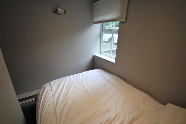 Richmond Road, Hyde Park, LS6 1BX, Leeds - Photo 1