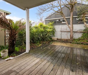 COZY 1 BEDROOM RETREAT! - Photo 5