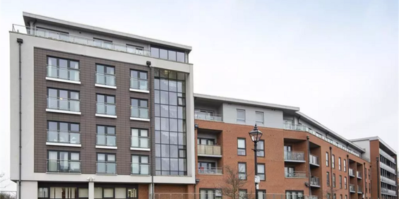 2 bedroom apartment to rent - Photo 3