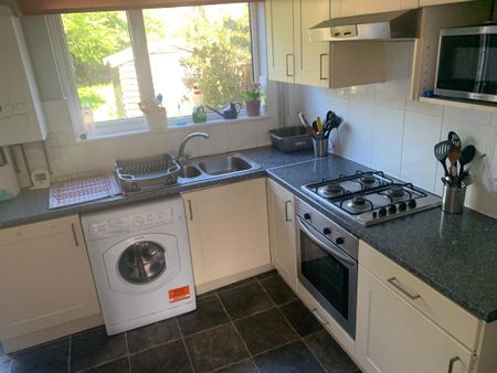 13 Rosebery Street - 48 Week Contract - All Bedrooms UpstairsLoughborough - Photo 2