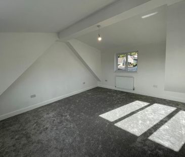 4 bedroom semi-detached house to rent - Photo 2