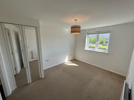 2 bedroom flat to rent - Photo 3