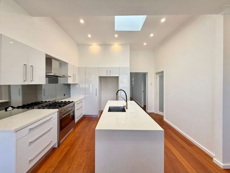 21 Boreas Road, Hamilton North - Photo 5