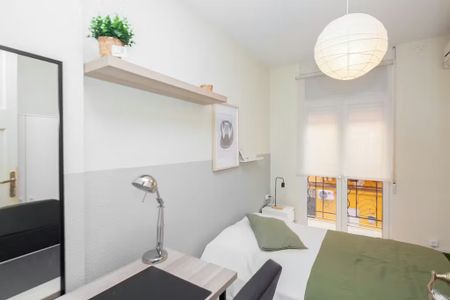 Barri Sant Cristòfol, Valencia, Valencian Community 46011 - Photo 5