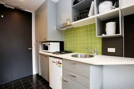 FURNISHED STUDENT ACCOMMODATION IN THE CITY - Photo 5