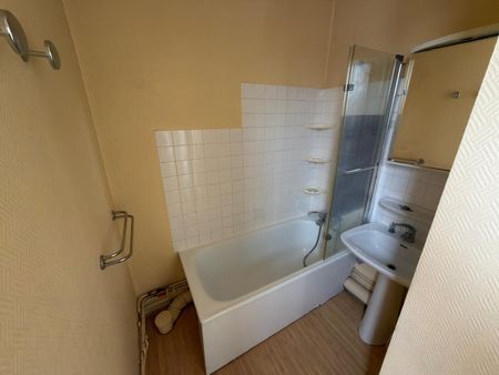 Location Appartement 3 pièces 50m² AMIENS 80000 - Photo 2