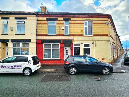 Bickerdike Avenue, Longsight, M12 - Photo 2