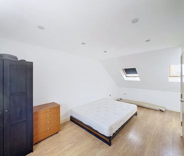 4 Bed Semi-Detached House, Sparkbridge Road, HA1 - Photo 5