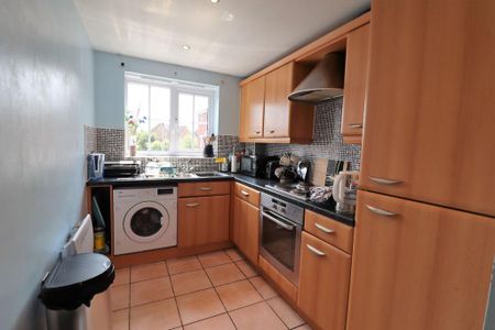 2 bedroom apartment to rent - Photo 5