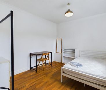 7 bedroom semi-detached house to rent - Photo 6