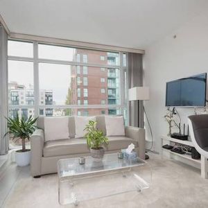 Pet Friendly - 1 Bed 1 den 1 bath Downtown Stanley Park - Photo 2