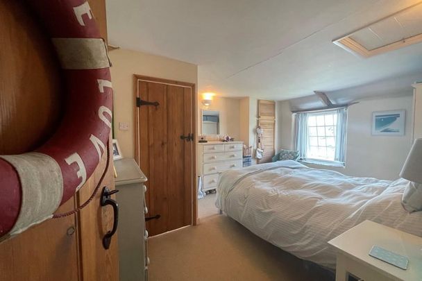 Noss Mayo, Devon, PL8 - Photo 1