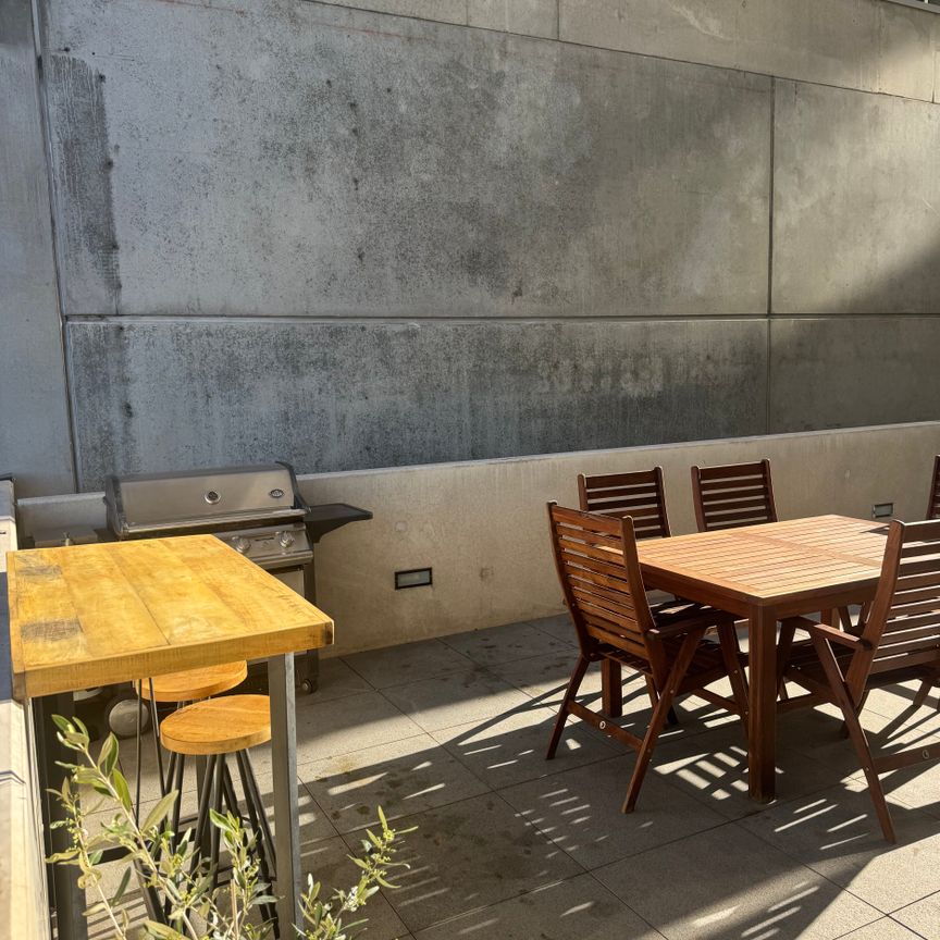 South Yarra - Photo 1