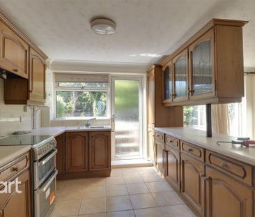 3 bedroom semi-detached house to rent - Photo 1