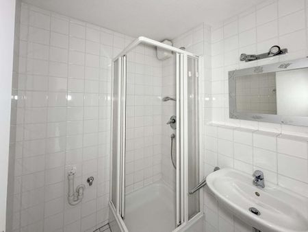 toll geschnittene 2-Raum-Wohnung mit großem Sonnenbalkon - Foto 3