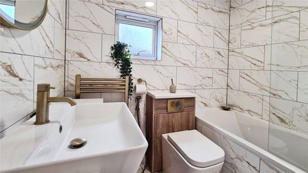 4 bedroom house to rent - Photo 4