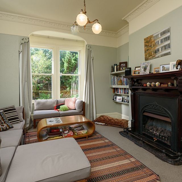 large family home - Photo 1