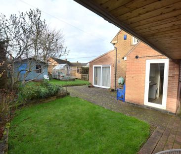 Tickow Lane, Shepshed, Le12 - Photo 2