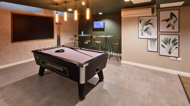 Standard Studio - Photo 1