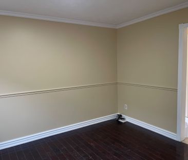 For Lease - 166 Hupfield Trail Unit# Front Unit, Toronto, Ontario - Photo 2