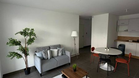 Appartement Mont Saint Martin F2 MEUBLE - Photo 4