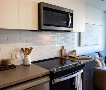 18 Hamilton Ave N, Hintonburg - Mechanicsville, Ottawa, ON - Photo 3