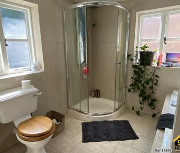 3 bedroom semi-detached house to rent - Photo 4