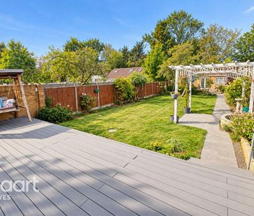 4 bedroom semi-detached house to rent - Photo 4