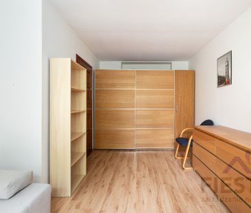Warszawa Praga-Południe, ul. Korytnicka - Photo 2
