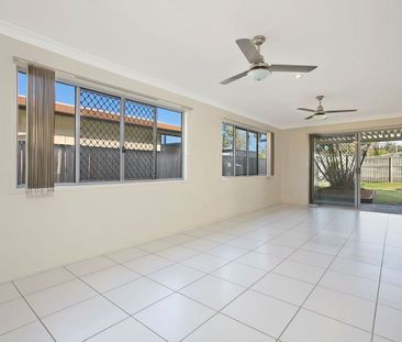 22 Tulip Street, Wynnum, QLD 4178 - Photo 3