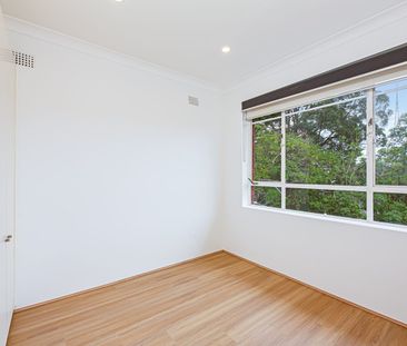 Newly Renovated 2-Bedroom + Study Apartment in Prime Location - Photo 6