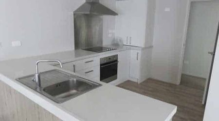 Close to Hospital - Photo 3