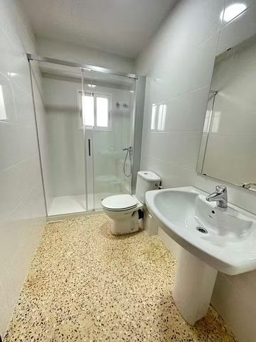 Plaça Constitució, Burjassot, Valencian Community 46100 - Photo 2