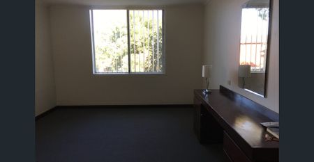 1 Bedroom Studio Apartment - Photo 2