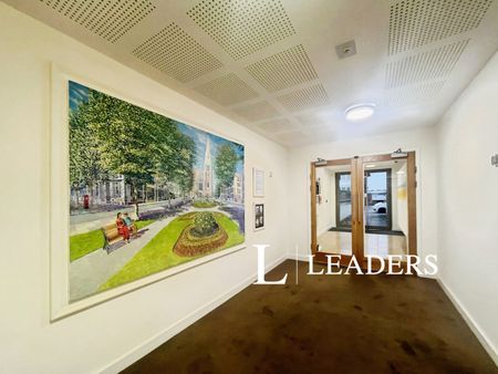 3 bedroom apartment to rent Palmeira Avenue, Hove, East Sussex, BN3 - Photo 2