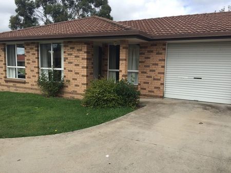 1/5 Centennial Close, Armidale NSW 2350 - Photo 3