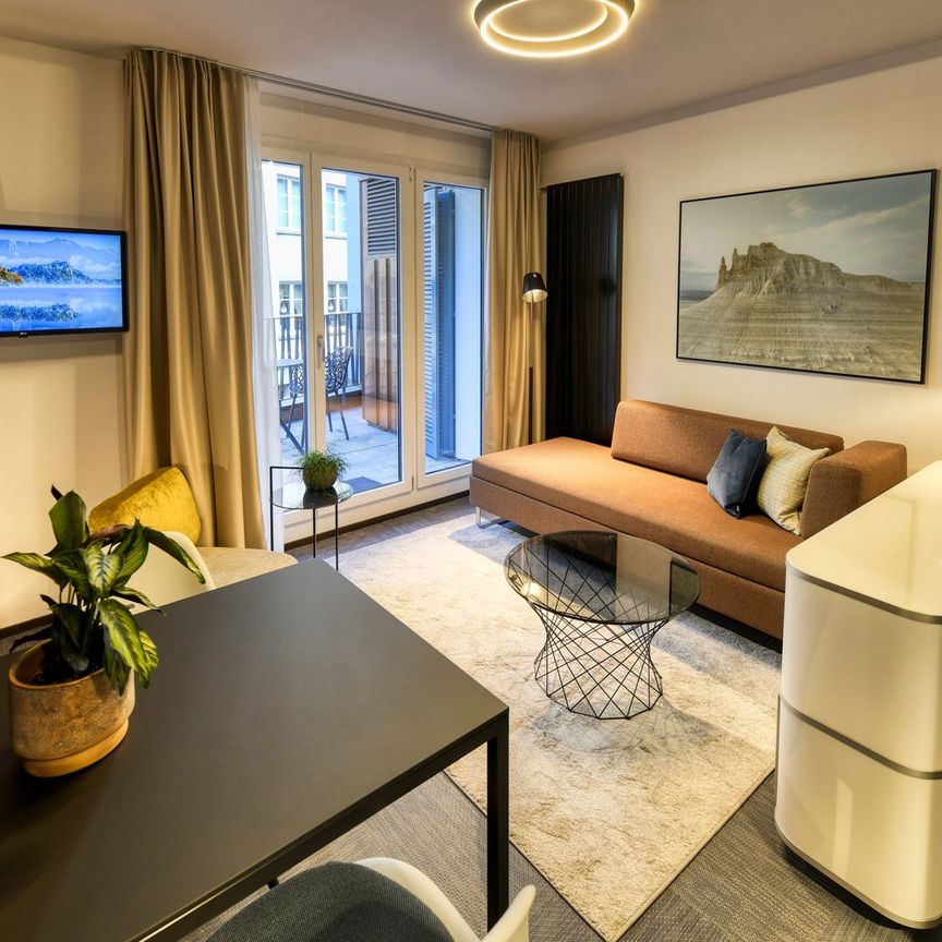 Neues möbliertes 2-Zimmer-Apartment an sehr zentraler Lage in Altdorf - Photo 1