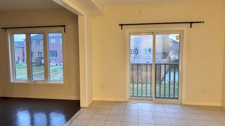 For Lease - 27 Palace Street, Thorold, Ontario - Photo 3