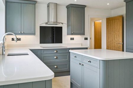 5 bedroom detached house to rent - Photo 4