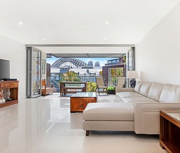 A Stunning, Fully Furnished, Large 175 Square Metre, Two Bedroom Ho... - Photo 1