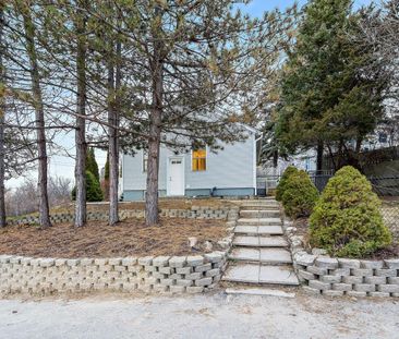 For Lease - 2 John Street, Halton Hills, Ontario - Photo 3